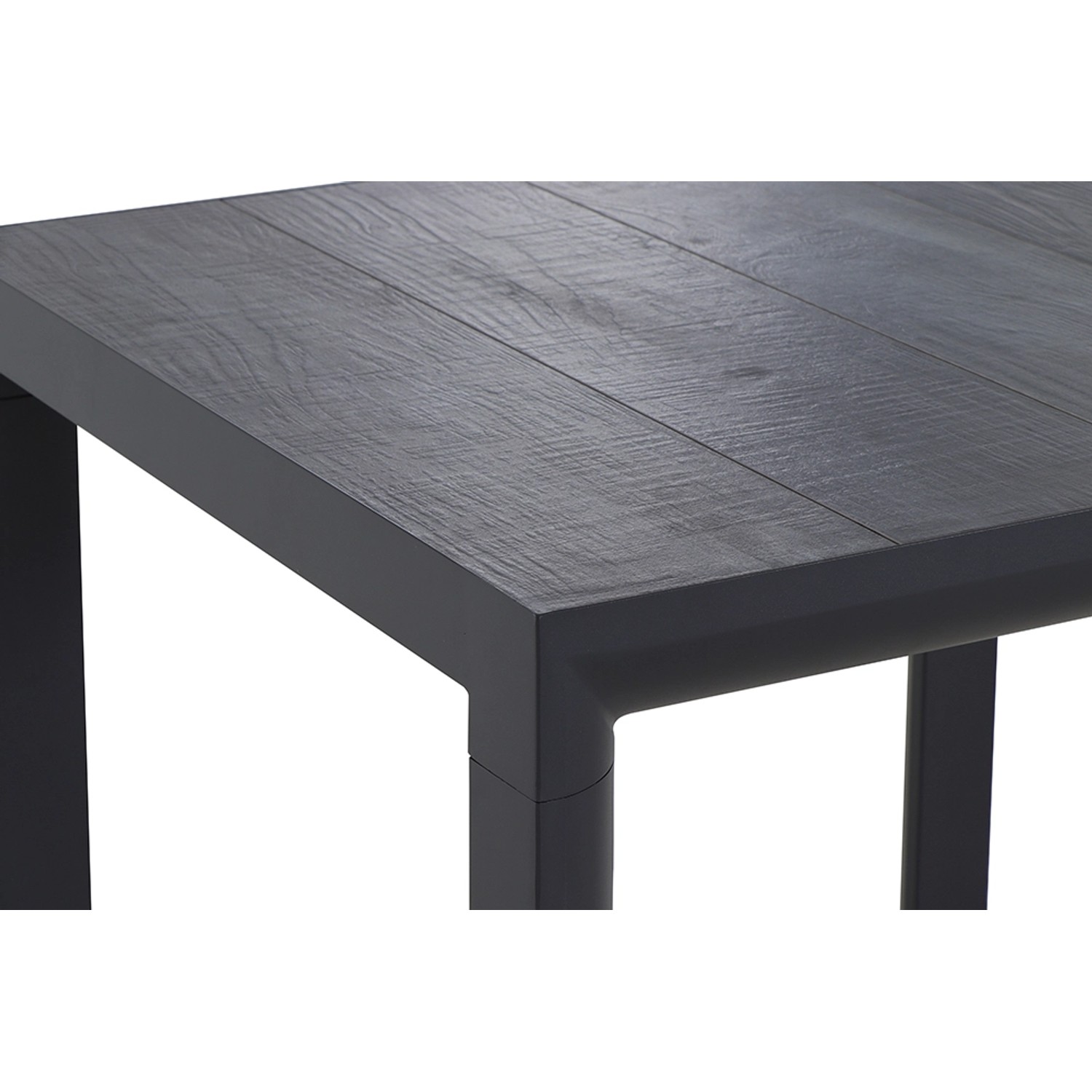 Detailansicht: Quadratischer Gartentisch Silva von Siena Garden mit Keramik-Holzoptik, 80x80 cm.