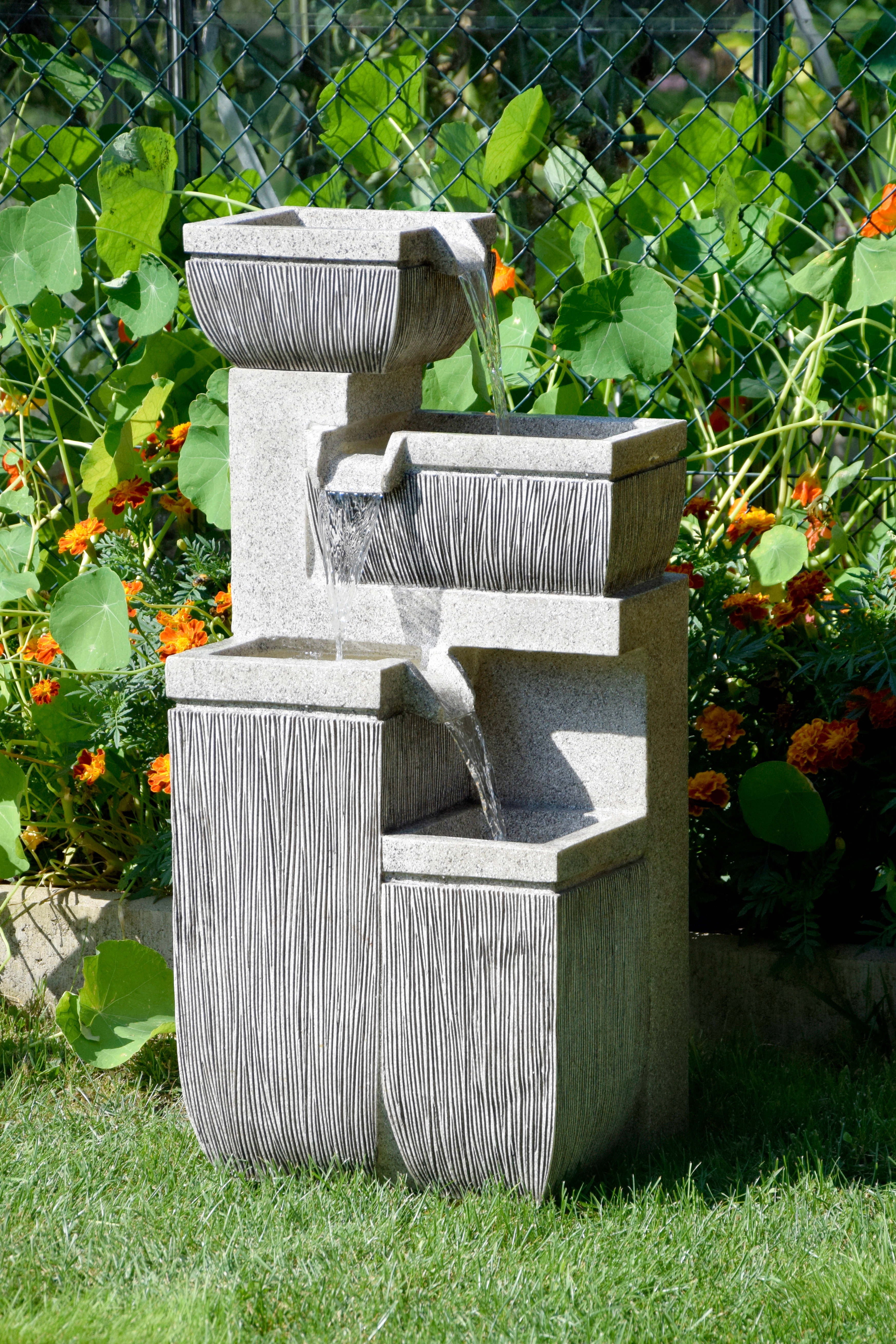 Großer Design-Gartenbrunnen mit 4 Stufen 38,7 cm 32,3 80,3 x cm kaufen x OBI cm bei