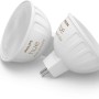 Zwei Philips Hue GU5.3 LED Lampen, White & Color Ambiance, 2er-Pack, 2 x 400 lm, in Weiß.