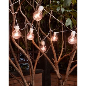 Eglo LED-Lichterkette Partaj mit 16 warmweißen Lichtern, ideal für die Dekoration im Außenbereich.