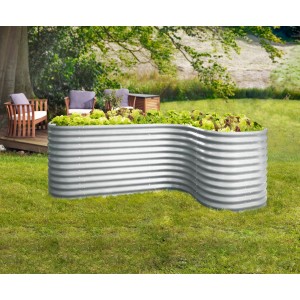 Gebogenes Hochbeet Basic Alu-Blank Erweiterung aus Zincalume im Garten.