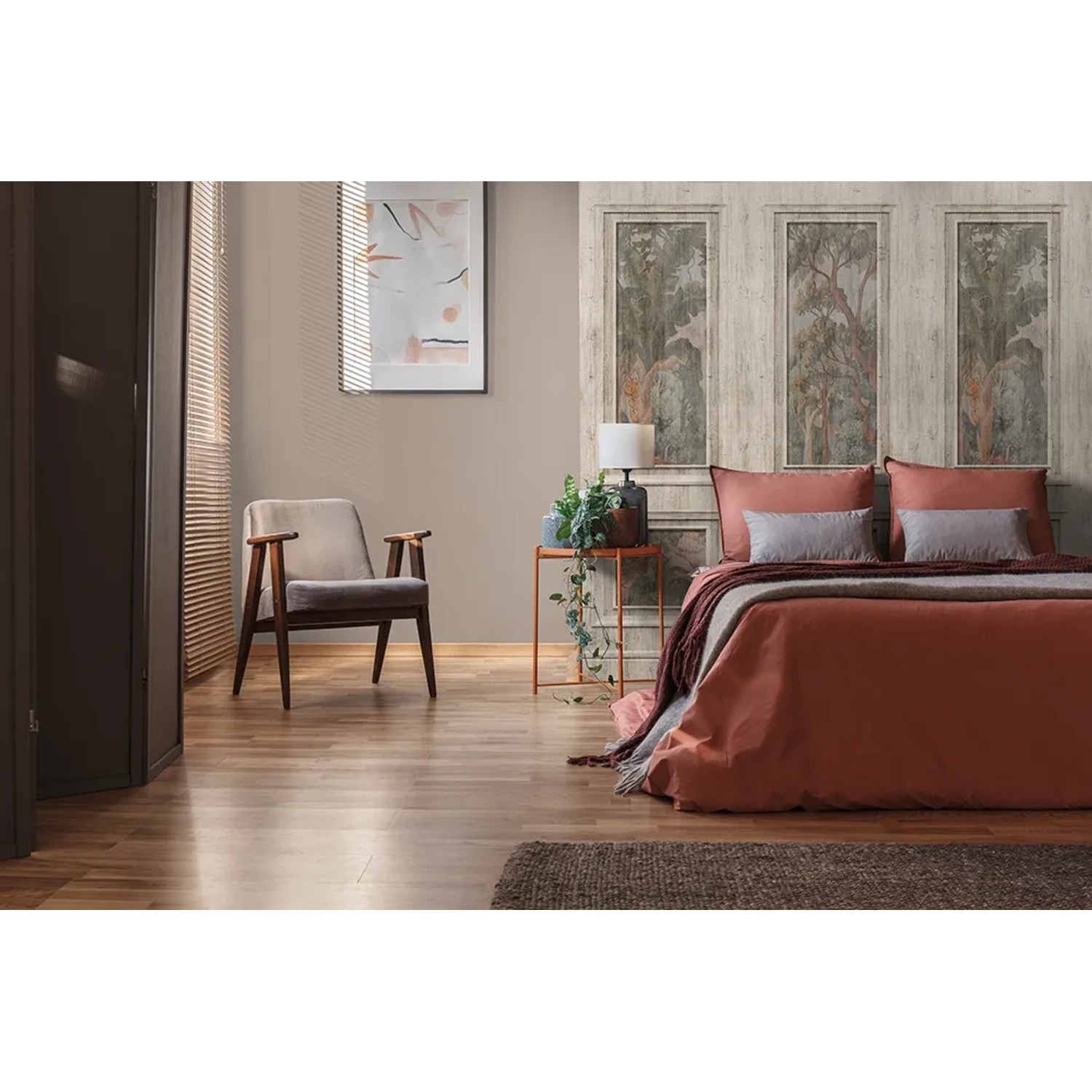 Schlafzimmer mit A.S. Création Vliestapete Wallpanel Kassettierung Wald Vintage als Fototapete.