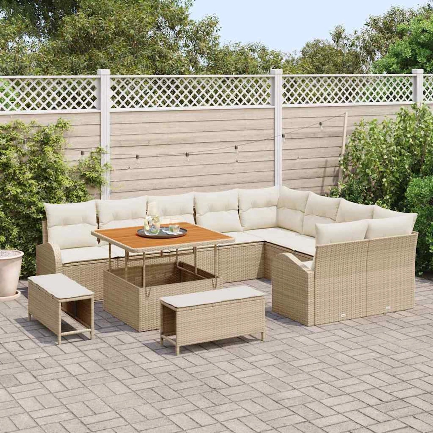 Beiges 12-tlg. vidaXL Garten-Sofa-Set aus Poly Rattan mit Tisch und Kissen für Garten und Terrasse.