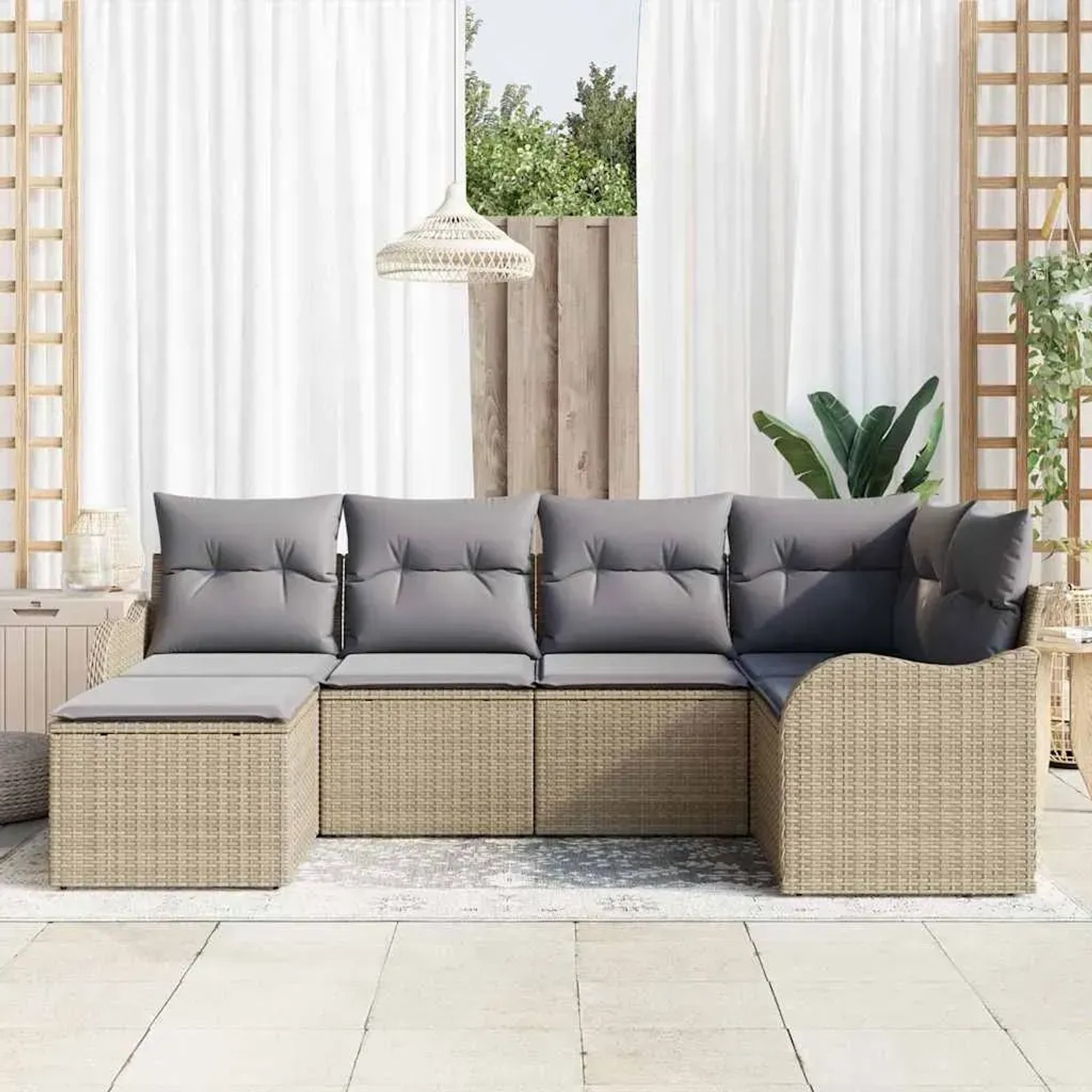 Beiges 6-teiliges vidaXL Garten-Sofa-Set aus Poly Rattan mit grauen Kissen.