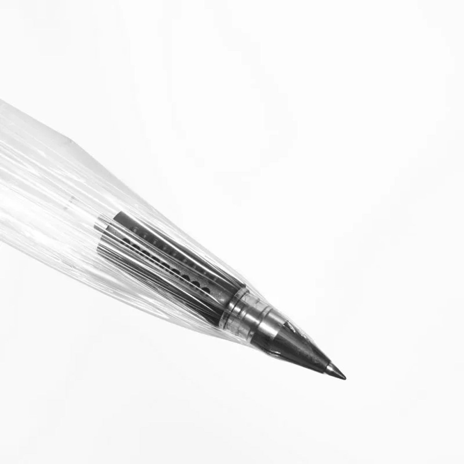 Drei Rollen weiße DeTec. Stretchfolie (150m) zum Verpacken und Sichern von Versandgütern.