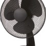 Schwarzer CMI Tischventilator, Ø 30 cm, mit Schutzgitter und drei Geschwindigkeitsstufen.
