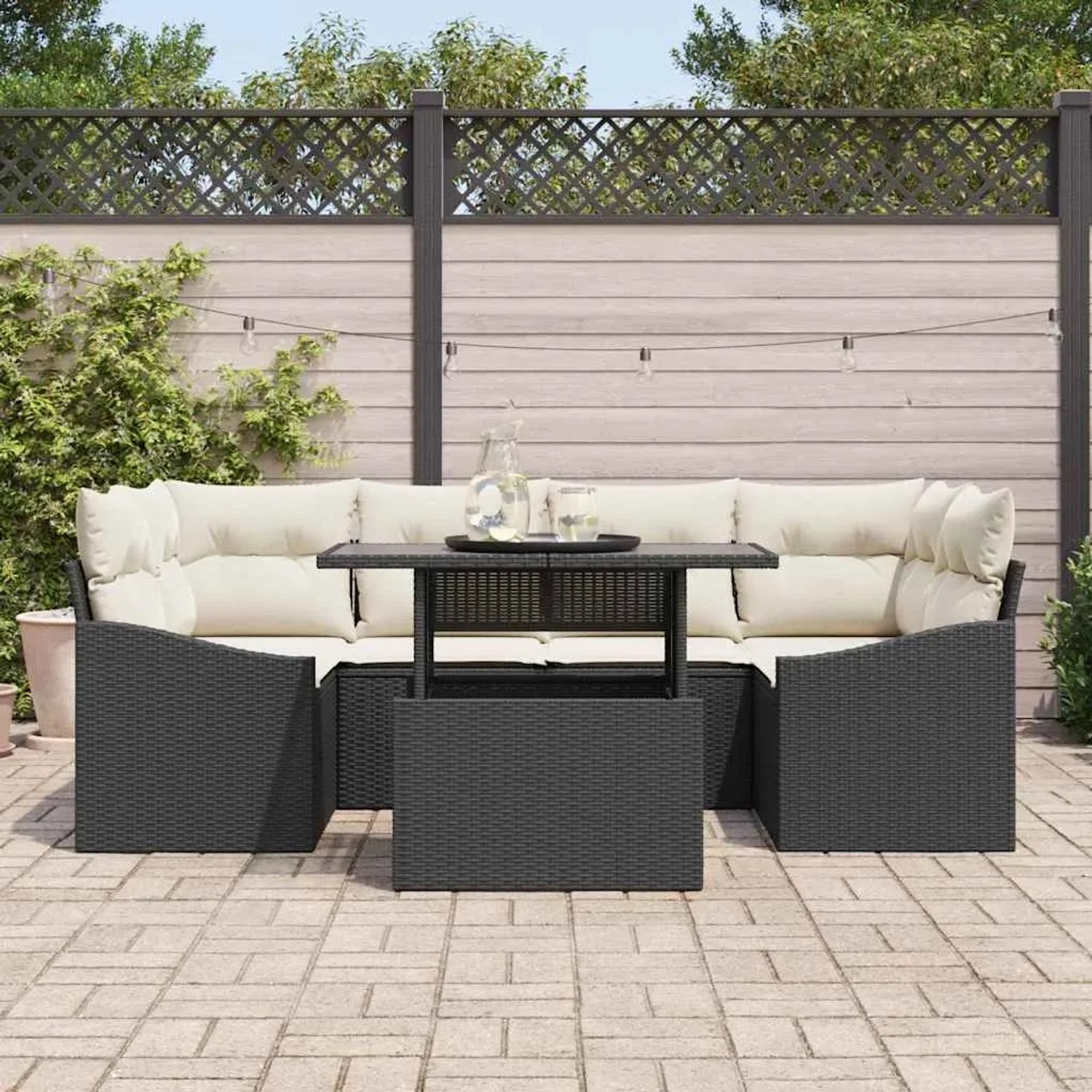 Schwarzes 7-tlg. vidaXL Garten-Sofa-Set aus Poly Rattan mit Tisch und Auflagen für Terrasse und Garten.