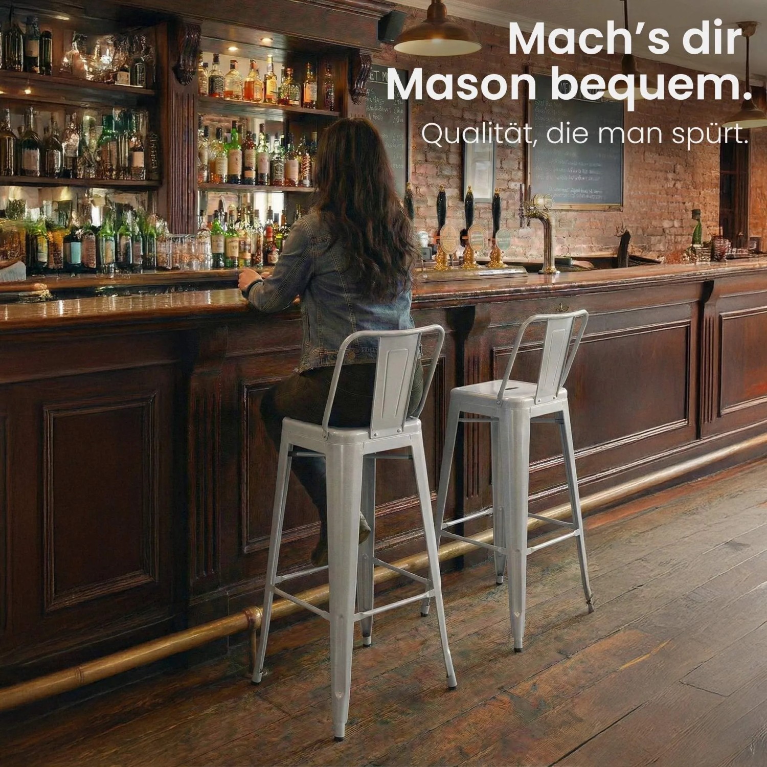 CLP 2er Set Mason Barhocker aus silbernem Metall mit Rückenlehne in einer Bar. Ideal für Küche & Theke.