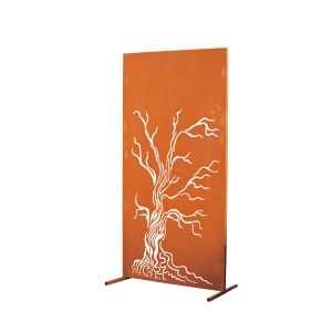Rostfarbene Sichtschutzwand mit Baum-Motiv, Teil der Kategorie Sichtschutzzäune.