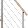 Detailansicht der Dolle Mittelholmtreppe Hamburg Eiche/Perlgrau mit Geländer.