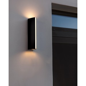 Moderne Lutec LED-Außenwandleuchte Leo in Anthrazit mit Up & Down Lichteffekt.