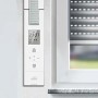 Schellenberg RolloDrive 105 Plus Rollladenantrieb am Fenster mit Rollladen