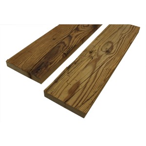 Kraftholz Seiten Altholz, handgehackt, rustikale Regalböden für Möbelbau.