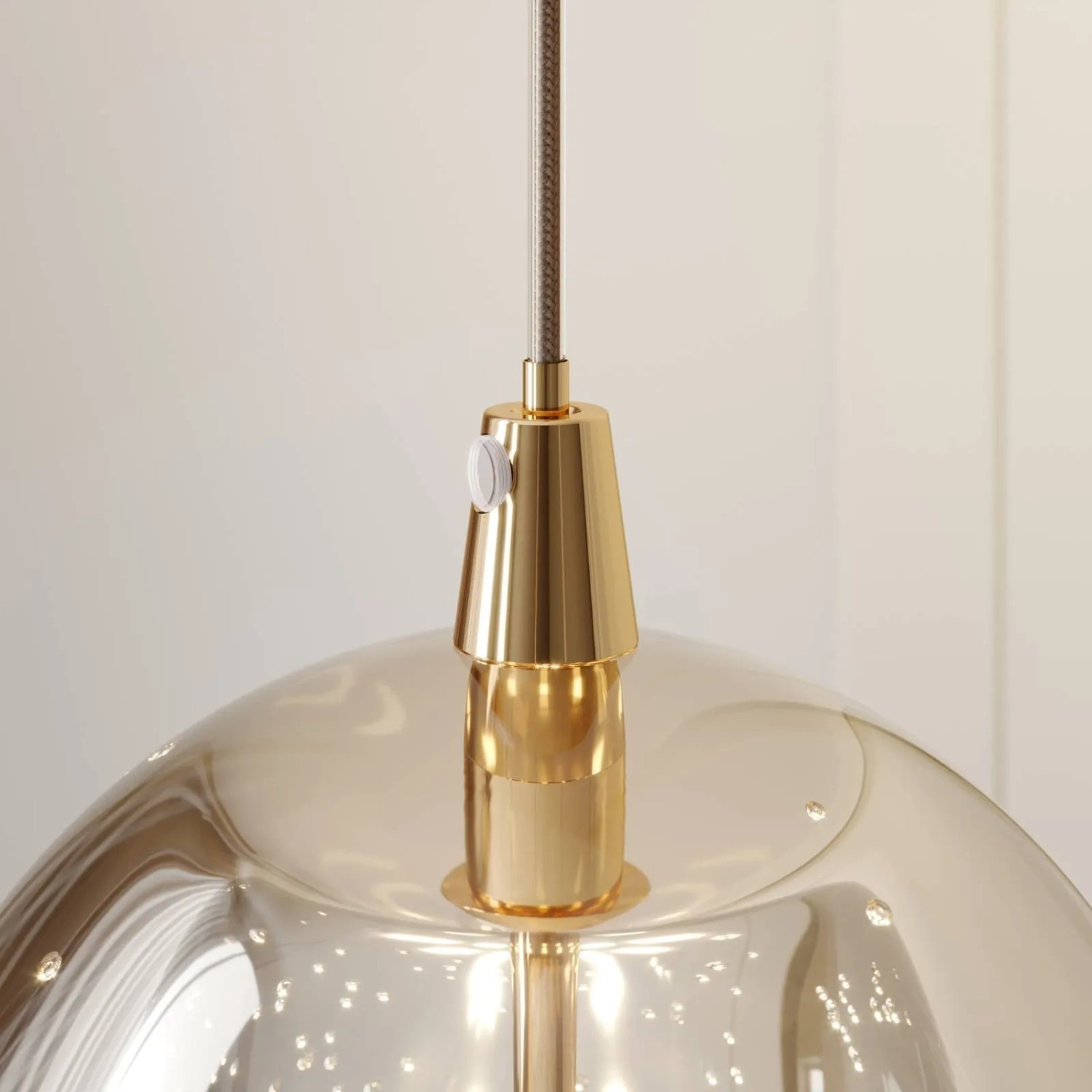 Moderne, transparente Lucande LED Pendelleuchte Hayley mit 5 Leuchten aus Glas für das Wohnzimmer.
