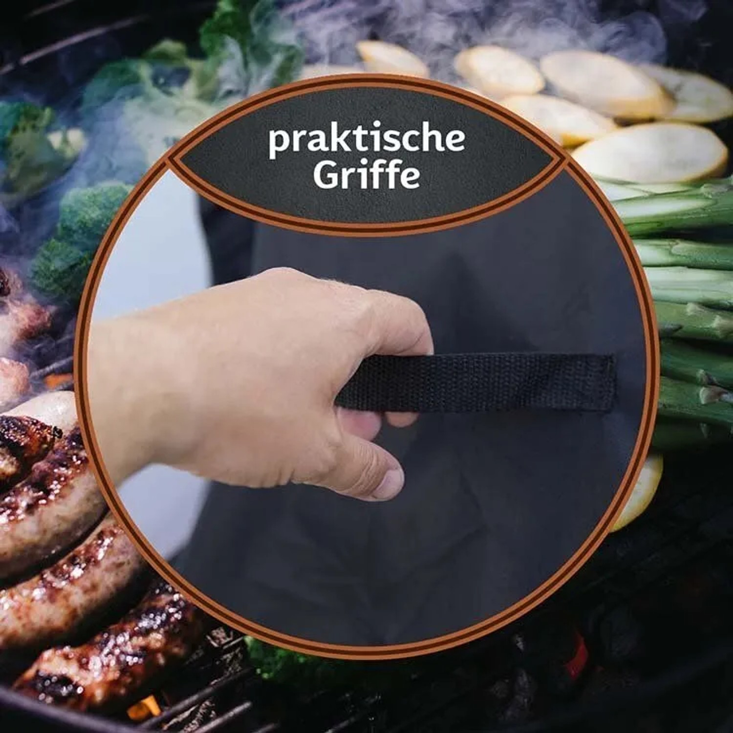 Detailaufnahme: Schwarze TTL GARDEN Grillabdeckung mit praktischen Griffen über Grill.