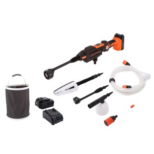 Yard Force Akku-Mitteldruckreiniger Set: Reiniger, Akku, Ladegerät und Zubehör für vielseitige Reinigungsarbeiten.