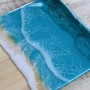 Klares Epoxidharz Resin für kreative Projekte, z.B. River-Table Design.