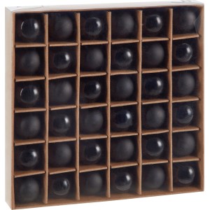 Christbaumkugel Set, 36 schwarze Kunststoffkugeln (Ø 2cm) im Karton.