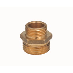 Messing Gewindenippel Reduzierstück R 3/4 x R 1/2 für Pumpen und Hauswasserwerke.