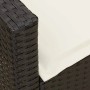 Detailaufnahme: Schwarze vidaXL Garten-Sofagarnitur aus Rattan mit cremefarbenen Kissen.