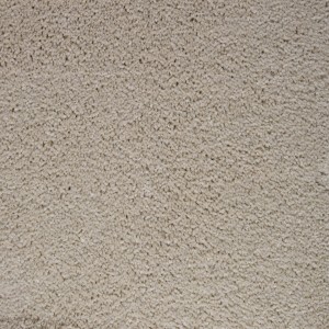 Detailaufnahme Teppichboden Bari hellbeige, Meterware. Weicher Velours-Teppich.