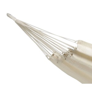 Detailaufnahme: Naturfarbene Hängematte Barbados ohne Stab, 230x150 cm, mit Aufhängeschnüren.