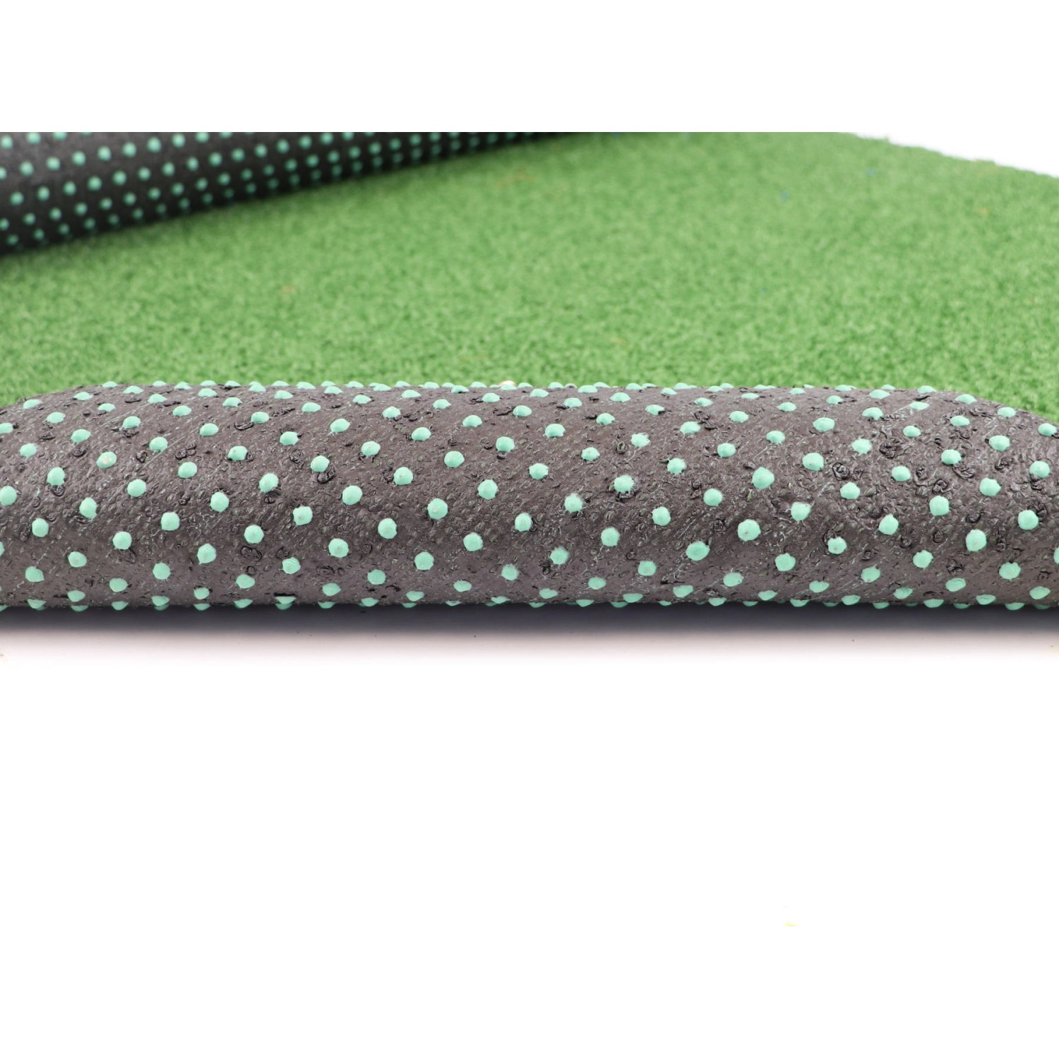 Grüner Primaflor Kunstrasen Wimbledon mit Noppenstruktur für Balkon und Terrasse.