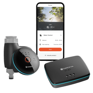Gardena Smart Water Control Set mit Gateway und Smartphone-App zur Bewässerungssteuerung.