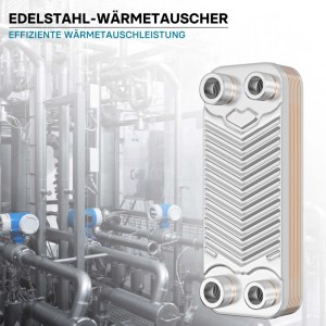 Edelstahl Plattenwärmetauscher 22 kW mit 10 Platten, silberfarben, vier Anschlüsse, vor industrieller Kulisse.