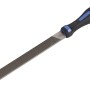 LUX Werkstattfeile 200 mm, flachstumpf, mit ergonomischem Griff für komfortables Arbeiten.