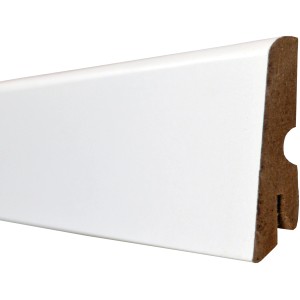 Weiße Sockelleiste, 58 mm hoch, 2500 mm lang. Moderne Fußleiste für stilvolle Raumgestaltung.