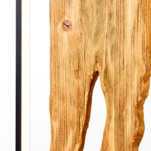 Detailaufnahme: Brilliant LED-Standleuchte Chaumont, Holzstruktur im Fokus.