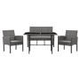 Graue Rattan Essgruppe Svita Brooklyn XL mit Tisch, 2 Sesseln und 2er-Sofa für Garten und Balkon. Inklusive grauer Kissen.