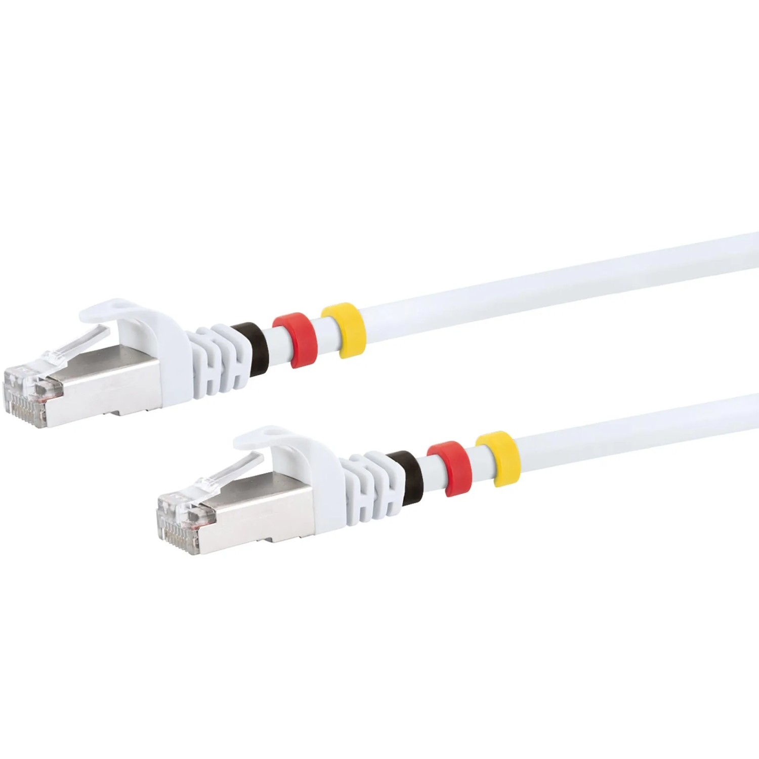 Weißes Schwaiger CAT7 Netzwerkkabel (0,5 m) mit Metallstecker und Farbclips.