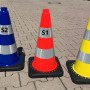 UvV Flex Leitkegel in Blau, Rot und Gelb mit Reflexfolie. Baustellenabsicherung.