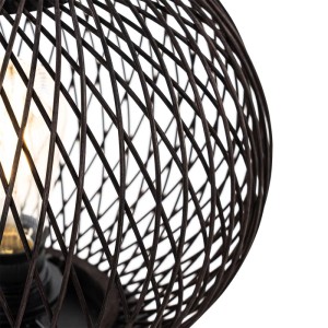Detailaufnahme: QAZQA Tischlampe Calamus aus schwarzem Rattan, Teil einer Innenleuchten-Kollektion.