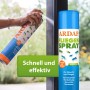 Ardap Repell Fliegenspray in Anwendung: Frau sprüht Spray gegen Fliegen und Ungeziefer.
