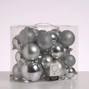 26er Set silberne Weihnachtskugeln: glänzend, matt und glitzernd, aus bruchfestem Kunststoff.