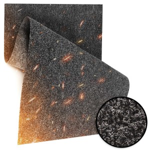 Anthrazitfarbene KARAT Grillmatte Dalton, 100x100 cm, schwer entflammbar, zum Schutz von Terrasse und Balkon.