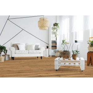 Wohnraum mit Click-Vinylboden Wesselhorn Eiche in Holzoptik. Moderner Bodenbelag für Wohnzimmer.