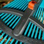 Gardena Combisystem Verstellbesen aus Kunststoff, Zinkenabstand verstellbar.