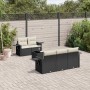 Schwarze 6-tlg. vidaXL Garten-Sofagarnitur aus Rattan mit cremeweißen Kissen und Tisch.