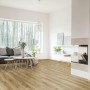 Wohnraum mit Click-Vinylboden Mancos Oak in Holzoptik verlegt.