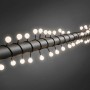 Konstsmide LED-Lichterkette mit 80 runden, warmweißen Globe-Leuchten für Innen und Außen.