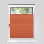 Orangefarbenes Plissee 90x210 cm am Fenster, blickdicht und ohne Bohren montiert.