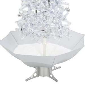 Weißer, schneebedeckter Weihnachtsbaum mit Schirmfuß, Kugeln und LED-Lichtern.