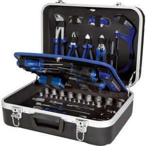 Offener LUX Werkzeugkoffer, 151-teilig, mit Werkzeugen wie Zangen, Schraubendrehern und Steckschlüsseln.
