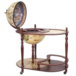 Globusbar mit Tisch D84: Bar Globus mit antiker Weltkarte und Innenraum für Flaschen und Gläser.