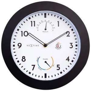 Schwarze NeXtime Quarzwanduhr mit weißem Zifferblatt, integriertem Thermometer und Hygrometer. Wetterfest für Innen & Außen.