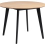 Runder Esstisch Roxana mit Eichenfurnier und schwarzen Beinen.